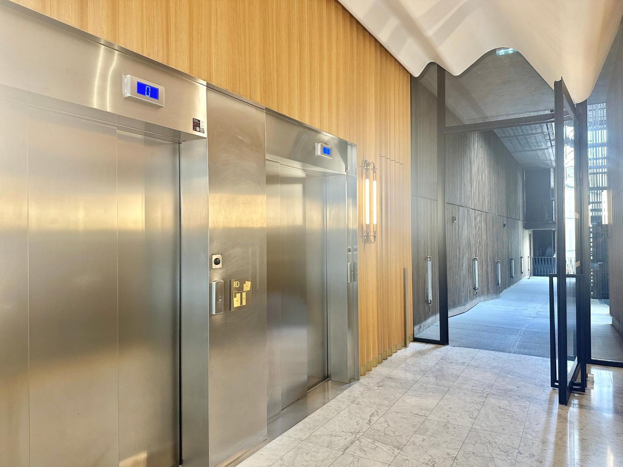Stylish And Modern Studio In Tolbiac