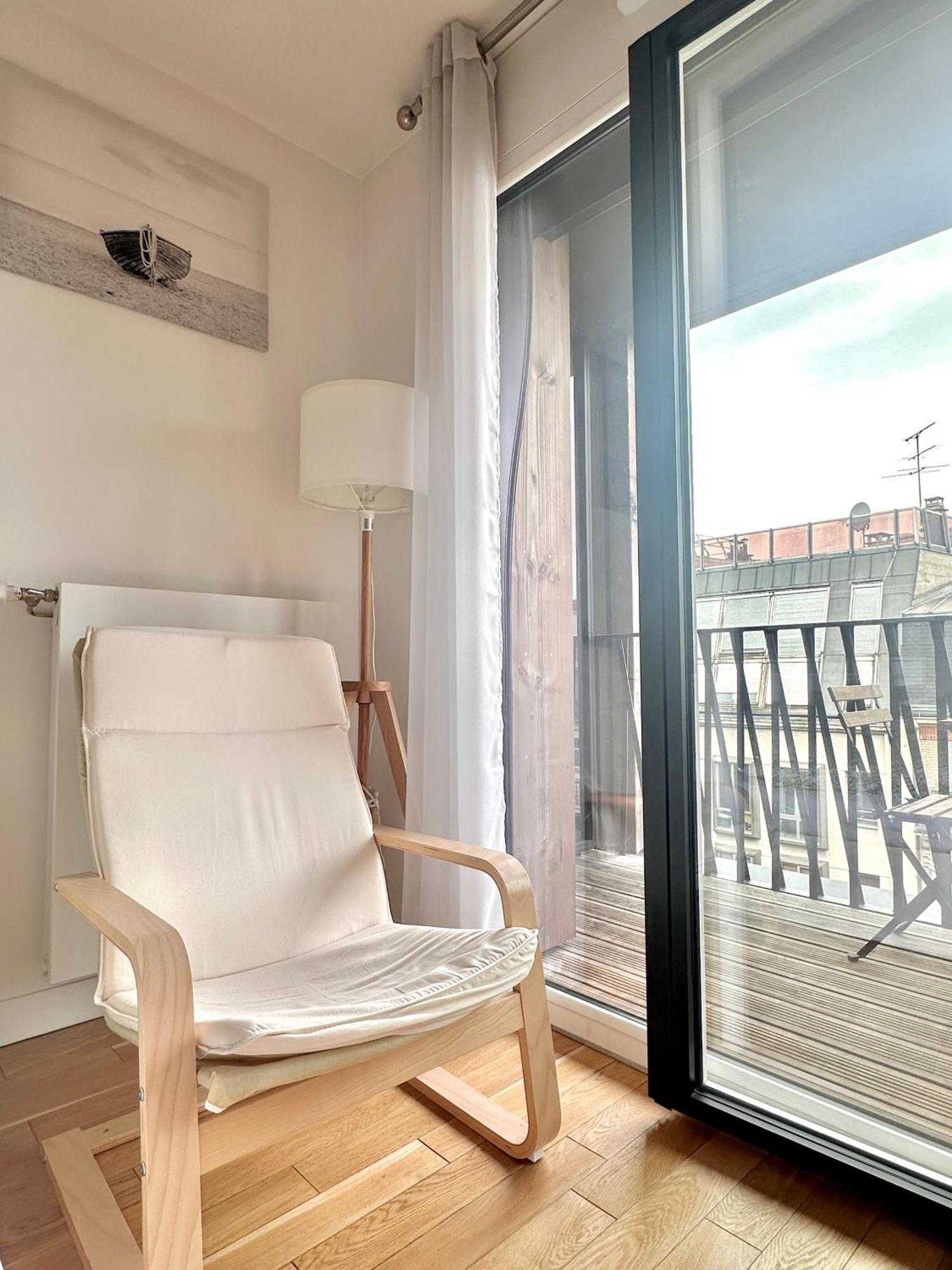 Stylish And Modern Studio In Tolbiac * Parijs